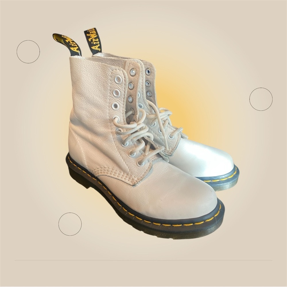 Dr. Martens 1460 Pascal Virginia Leather Boot